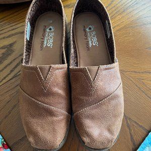 Bob's from Skechers Leather slip on shoes